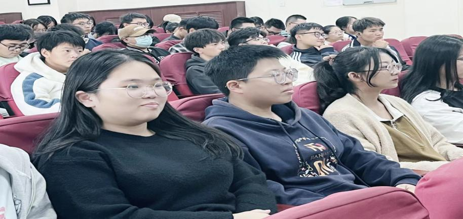 说明: https://www.xacxxy.com/__local/E/FB/C4/B61701A7701FA58AE5FE7023BEB_1842564F_89D72.png